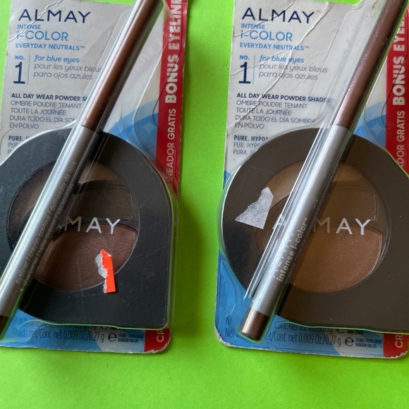 2 Almay Eyeshadow intense i-color Eye Shadow110 blues